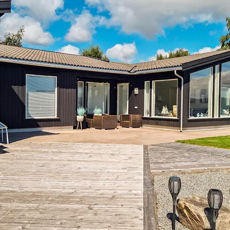 Holiday home Beautiful In With Kitchen Lyngdal