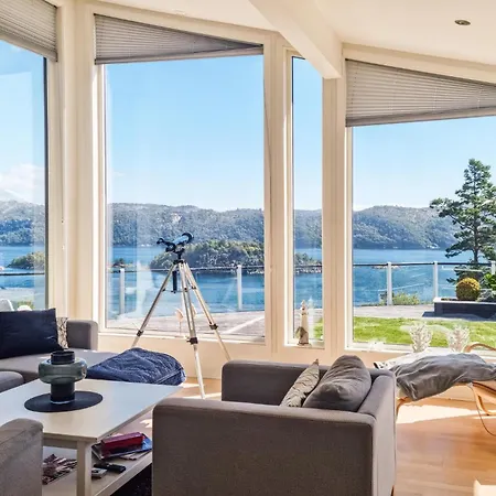 Beautiful In With Kitchen Lyngdal